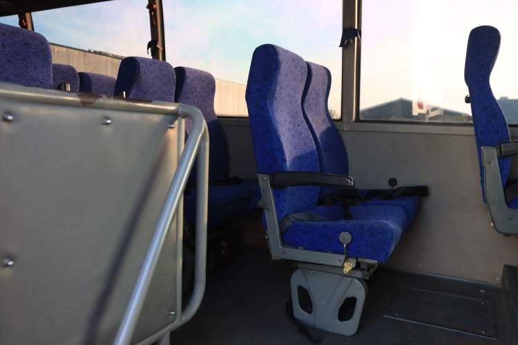 BUS HIGER AÑO 2012 FULL AC MOTOR DIESEL 27 PASAJEROS AL DIA