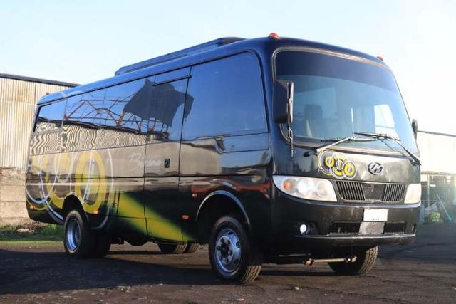 BUS HIGER AÑO 2012 FULL AC MOTOR DIESEL 27 PASAJEROS AL DIA