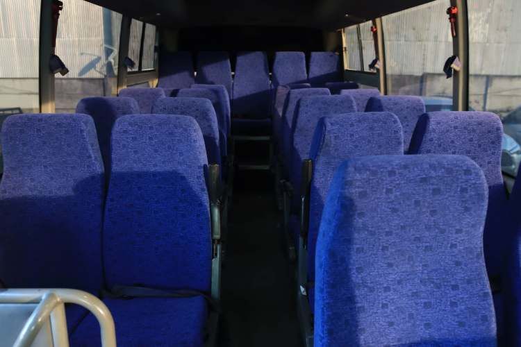 BUS HIGER AÑO 2012 FULL AC MOTOR DIESEL 27 PASAJEROS AL DIA