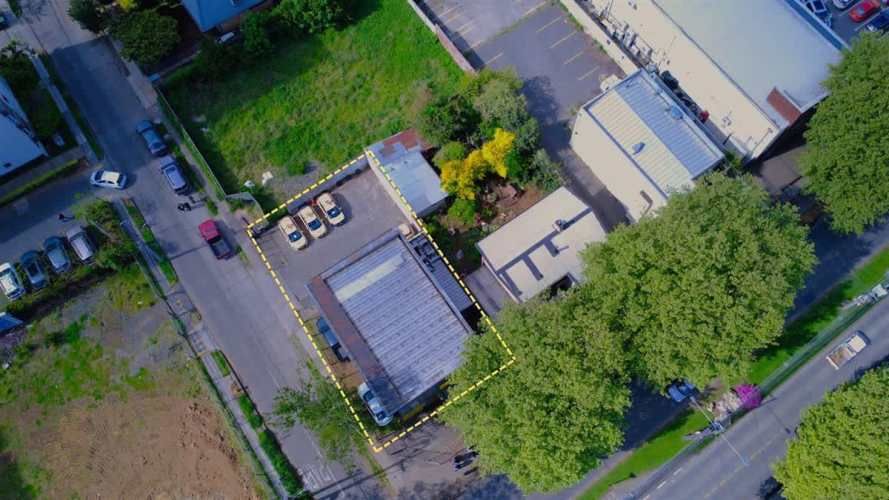 LOCAL COMERCIAL Massmann 499