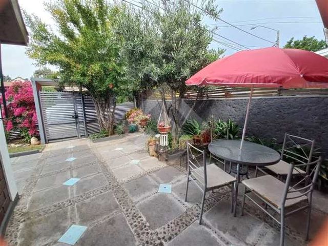 CASA Florencio Barrios / Rutilio Rivas