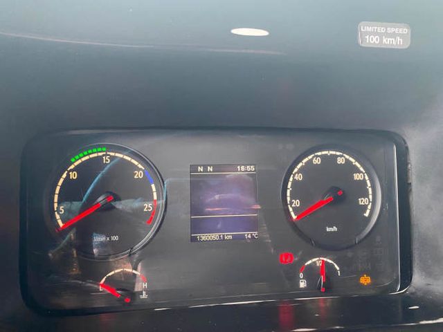 2013 Bus Scania K410 Salón Cama 43 Pasajeros – 2 pisos