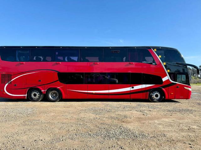2013 Bus Scania K410 Salón Cama 43 Pasajeros – 2 pisos