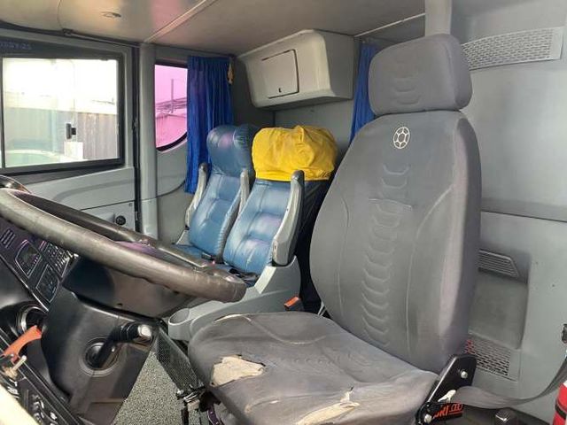 2013 Bus Scania K410 Salón Cama 43 Pasajeros – 2 pisos