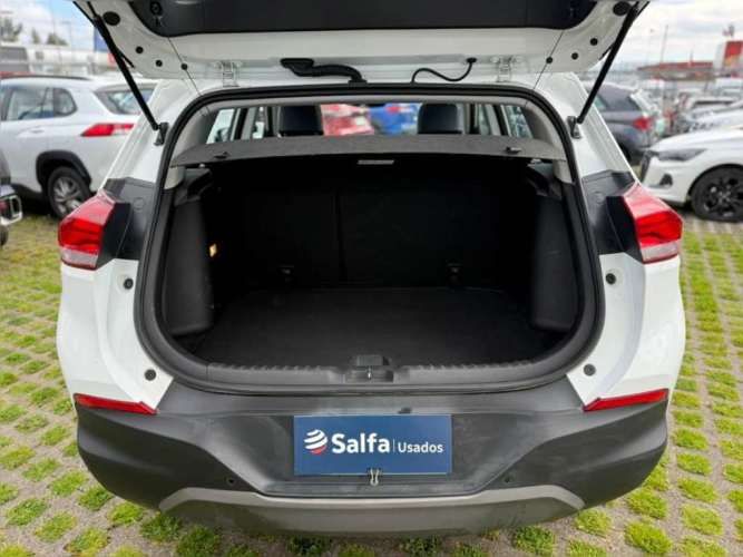 CHEVROLET TRACKER 2024