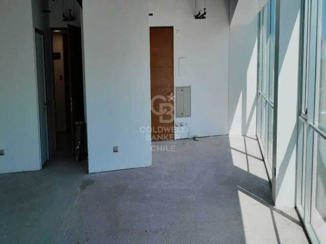 Gran oficina en Edificio Puerta de Chicureo