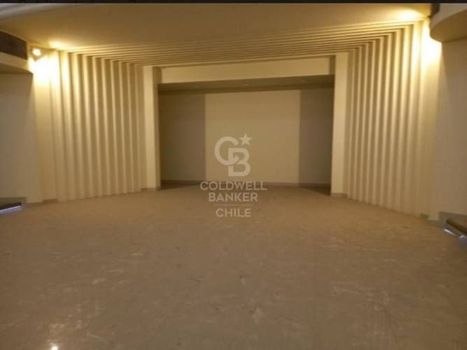 Gran local comerial en Santiago centro