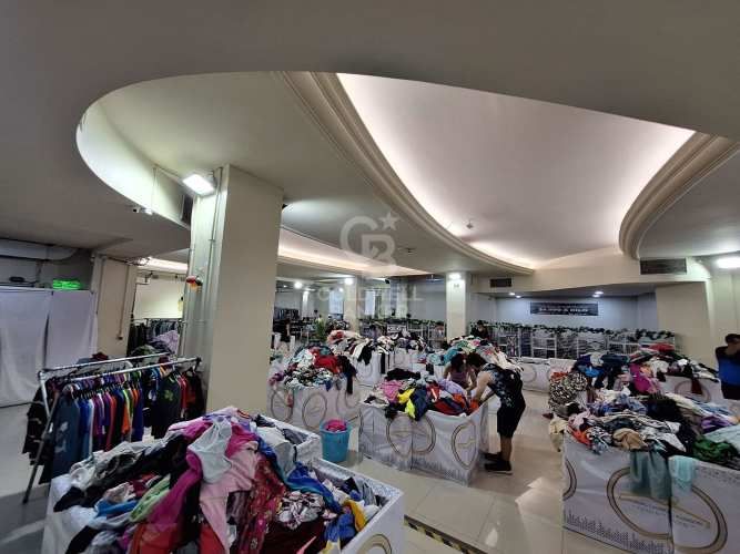 Gran local comerial en Santiago centro