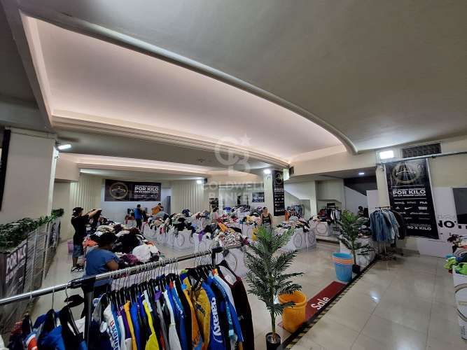 Gran local comerial en Santiago centro