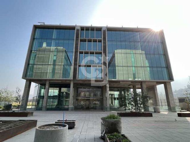 Oficinas de 335 m2 en Ciudad Empresarial