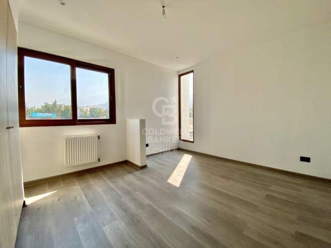 Gran Oportunidad Los Bosques - Frente a La Laguna- Chicureo