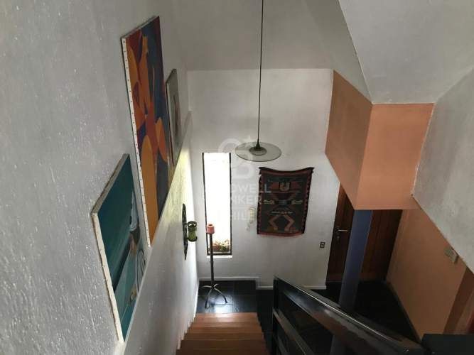 Casa esquina Moderna y con buena arquitectura