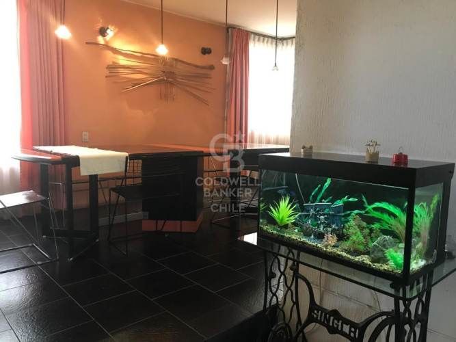 Casa esquina Moderna y con buena arquitectura