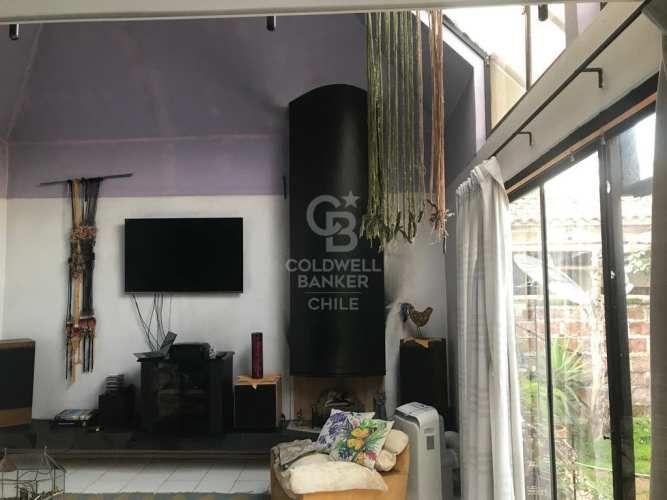 Casa esquina Moderna y con buena arquitectura