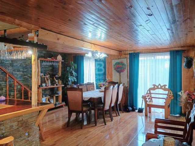 Amplia casa regularizada!  Alerce Sur