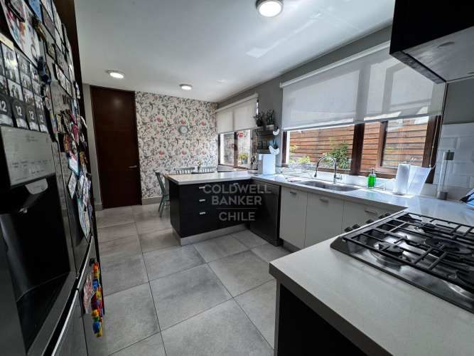 José Rabat | A pasos del colegio Pedregales