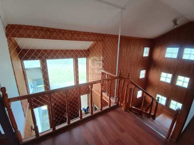 Rebajada, Regularizada y Amoblada , Vende Casa