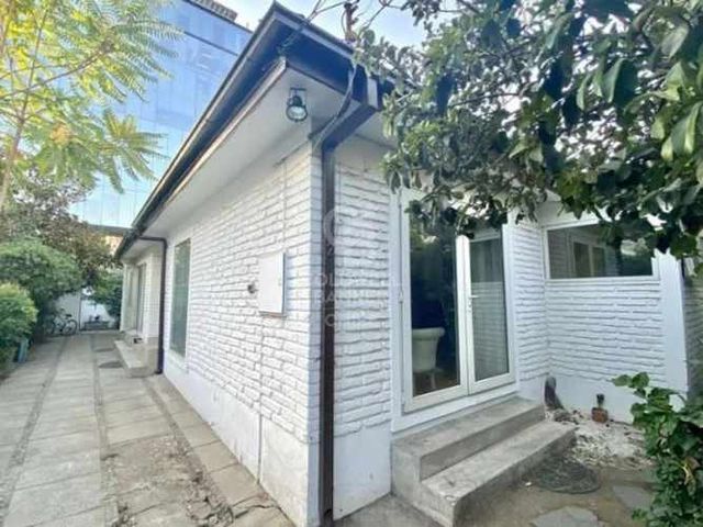 Venta casa en Vitacura Pasaje