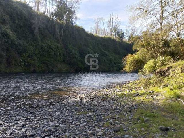 Hermosa parcela con orilla de rio [ Potencial turístico