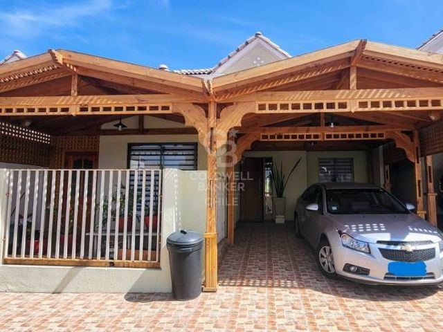 Hermosa Casa Sector Costa Laguna