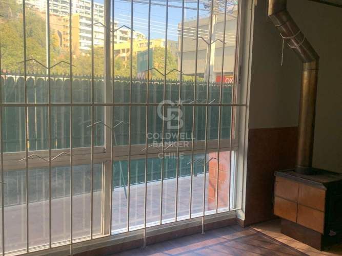 Amplia Casa Esquina Comercial Limache