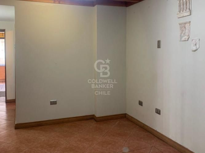 Amplia Casa Esquina Comercial Limache