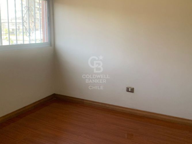 Amplia Casa Esquina Comercial Limache