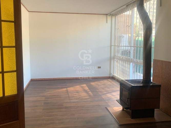 Amplia Casa Esquina Comercial Limache