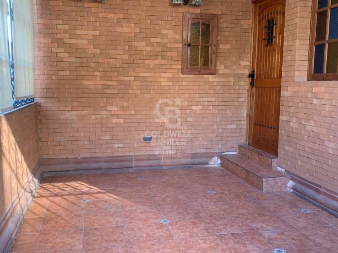 Amplia Casa Esquina Comercial Limache