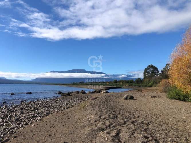 Salida directa al Lago y vista al Volcán