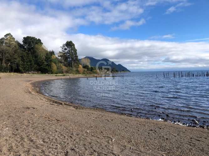 Salida directa al Lago y vista al Volcán