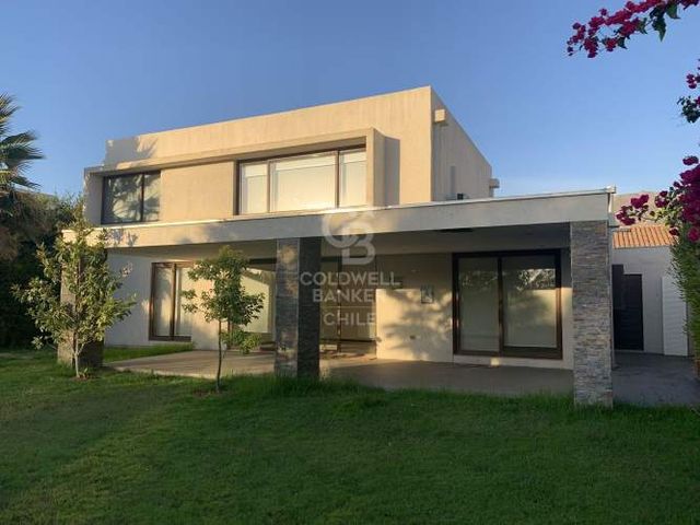 Cerca Colegio Alemán, San Anselmo | Piedra Roja
