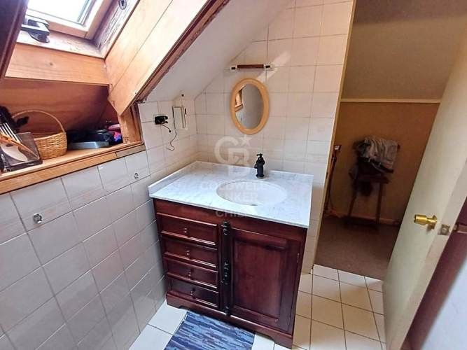 AMPLIA Y CON EXCELENTE UBICACIÓN