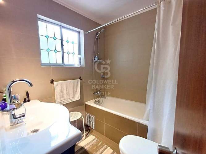 AMPLIA Y CON EXCELENTE UBICACIÓN