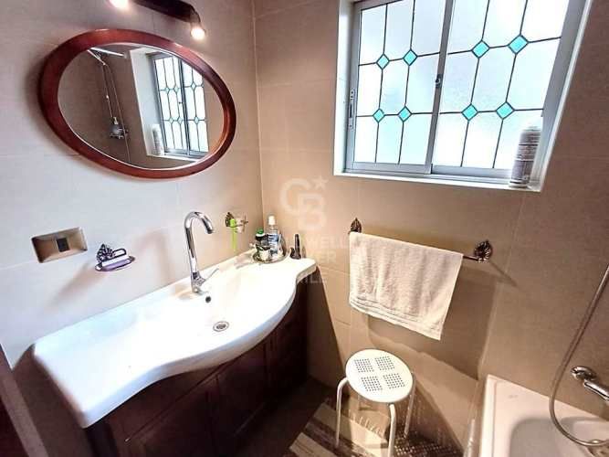 AMPLIA Y CON EXCELENTE UBICACIÓN