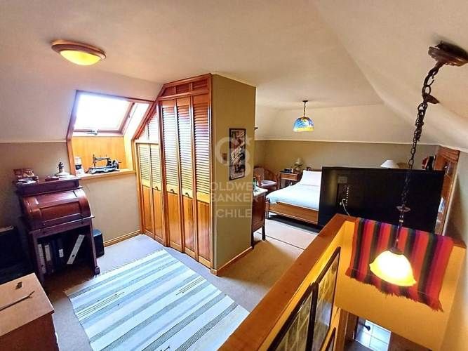 AMPLIA Y CON EXCELENTE UBICACIÓN