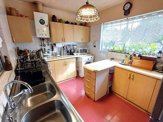 AMPLIA Y CON EXCELENTE UBICACIÓN