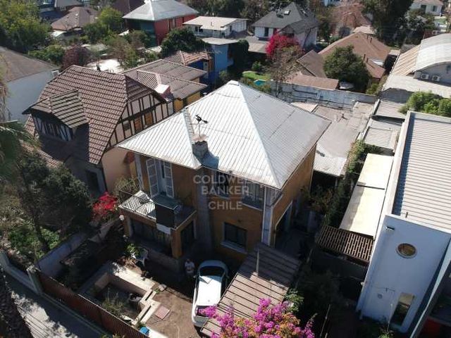 Casa para proyecto de remodelación en Ñuñoa