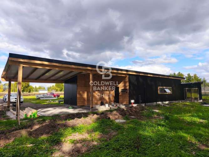 Casa nueva con espectacular diseño moderno.