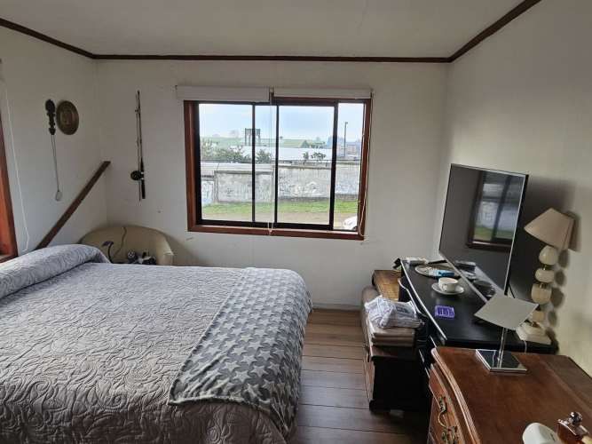 Casa c/cabaña independiente en ubicación estratégica