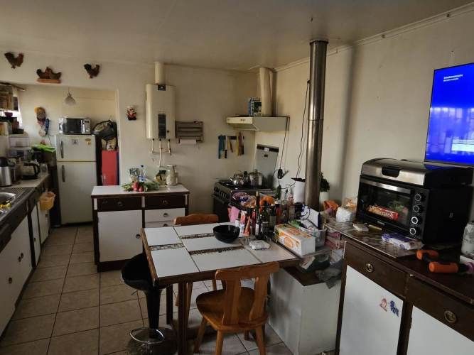 Casa c/cabaña independiente en ubicación estratégica