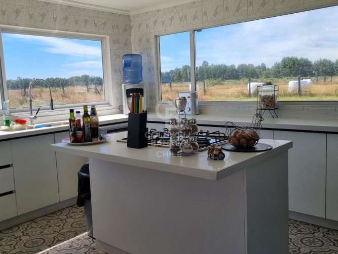 Hermosa Casa en Parcela en Frutillar: Confort y Naturaleza