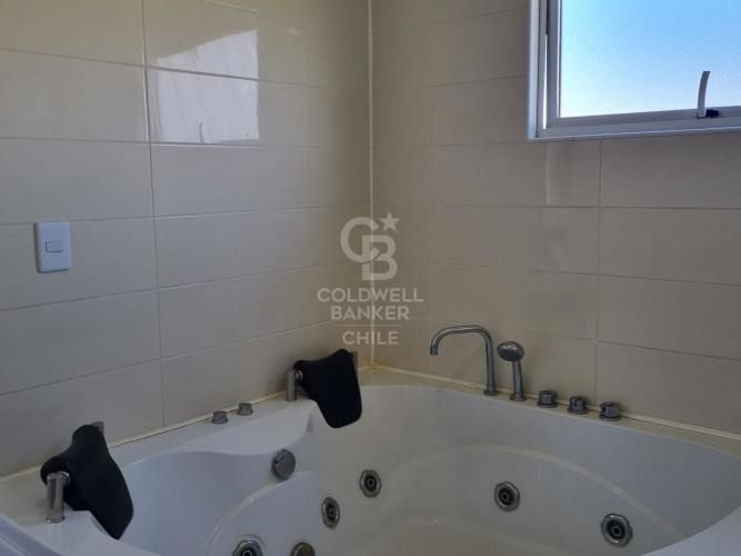 Hermosa Casa en Parcela en Frutillar: Confort y Naturaleza