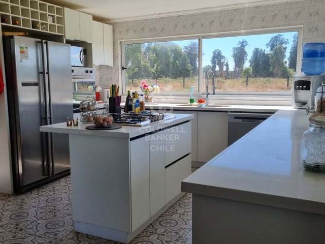 Hermosa Casa en Parcela en Frutillar: Confort y Naturaleza