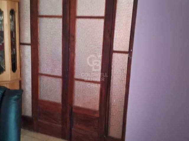 Casa Centro de Quilpué con Amplios Espacios