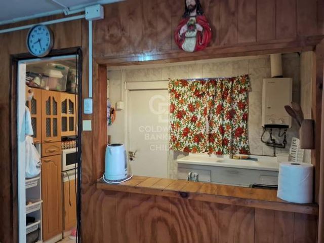 Casa Centro de Quilpué con Amplios Espacios