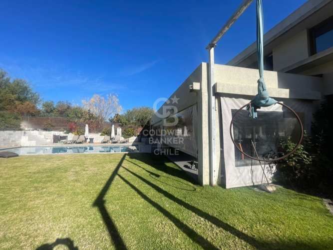 Gran casa Bosques de Piedra Roja, Chicureo