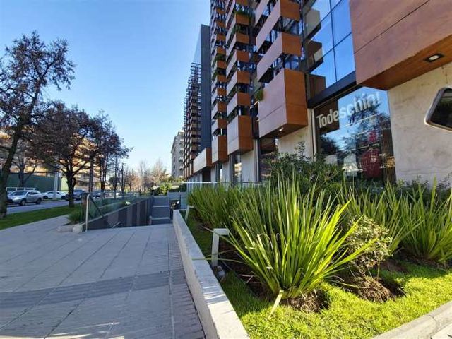 LOCAL COMERCIAL francisco de aguirre con vespucio oriente