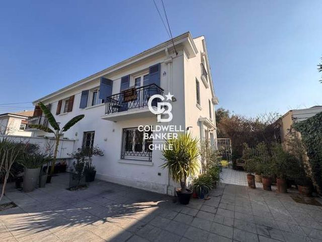 Maravillosa casa de 3 pisos Ortuzar Ñuñoa