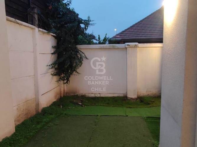 Townhouse en Venta a pocas cuadras Club Providencia